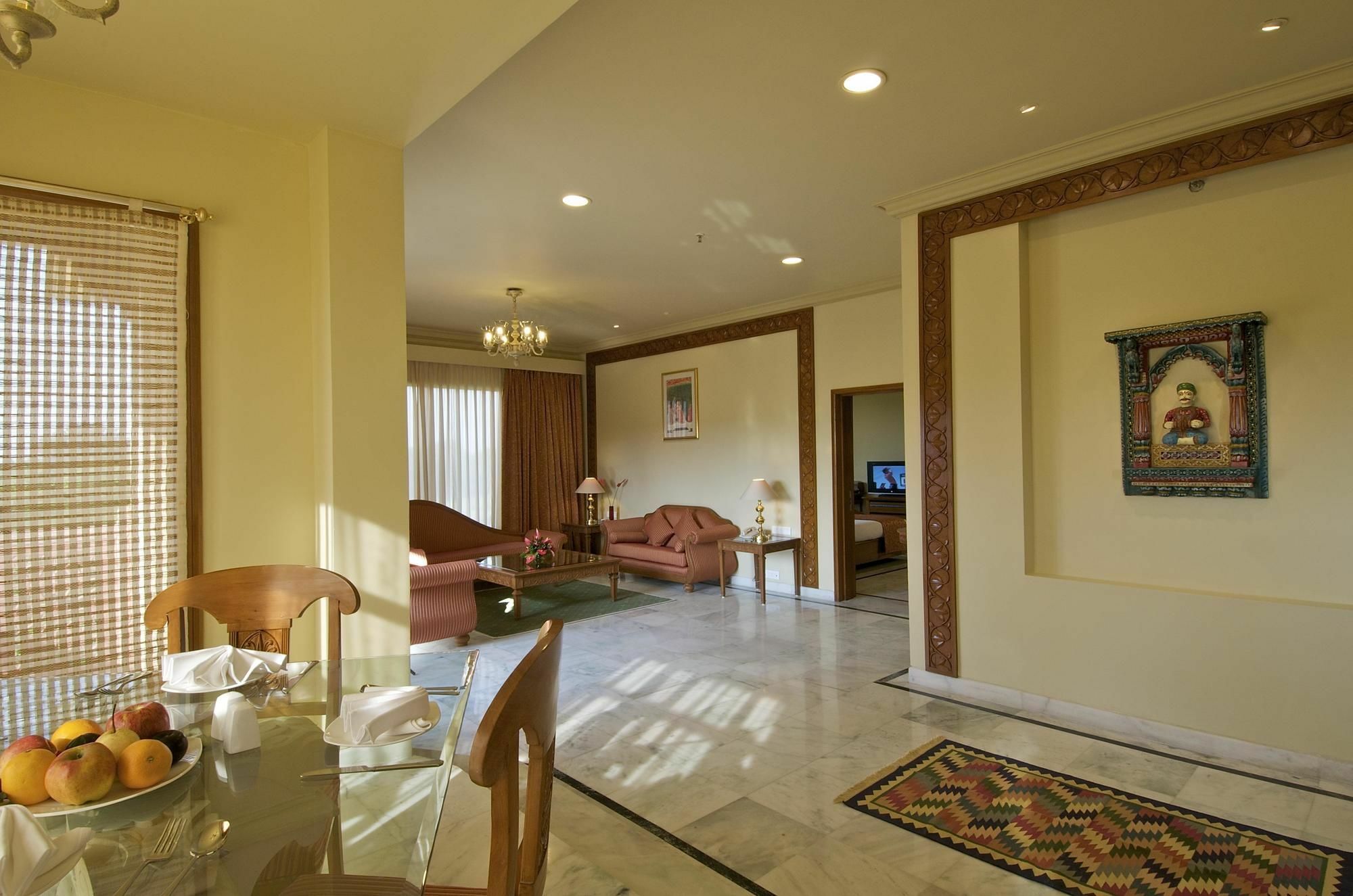 The Ummed Jodhpur Palace Resort & Spa Экстерьер фото